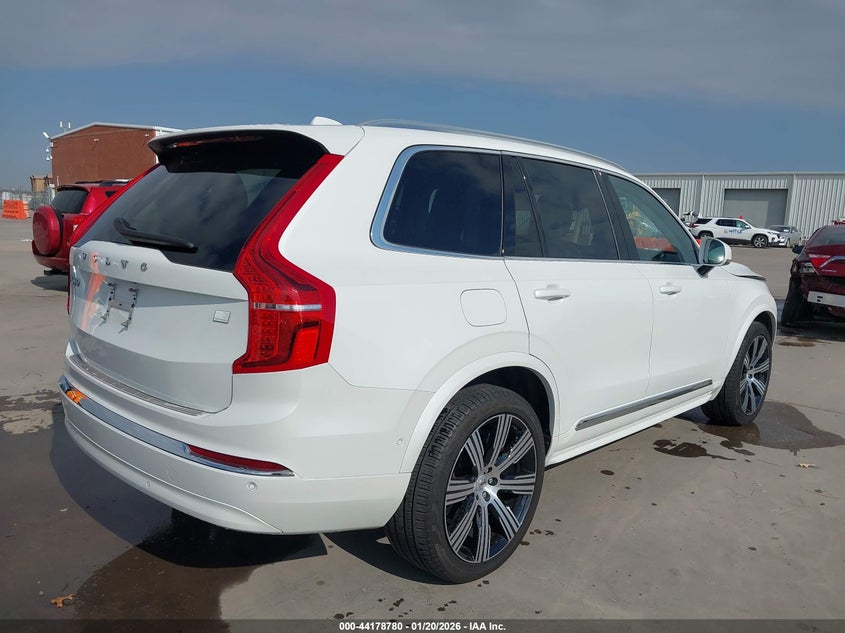 2024 Volvo Xc90 Recharge Plug-In Hybrid T8 Plus 6-Seater