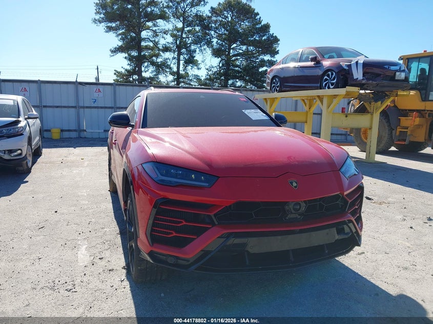 ZPBUA1ZLXMLA13594 LAMBORGHINI URUS Photo 1