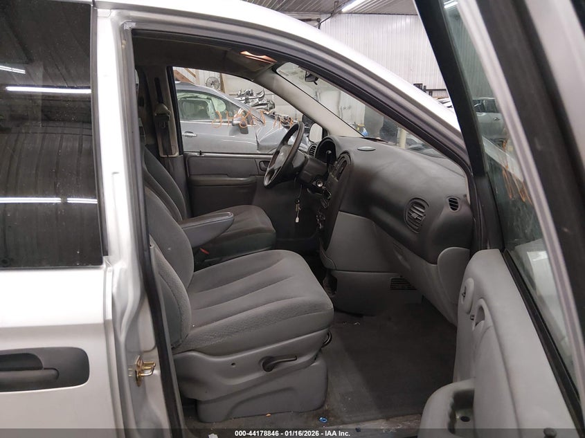 2005 Dodge Grand Caravan Se