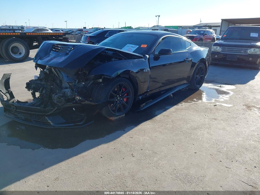 Ford Mustang - фото 2