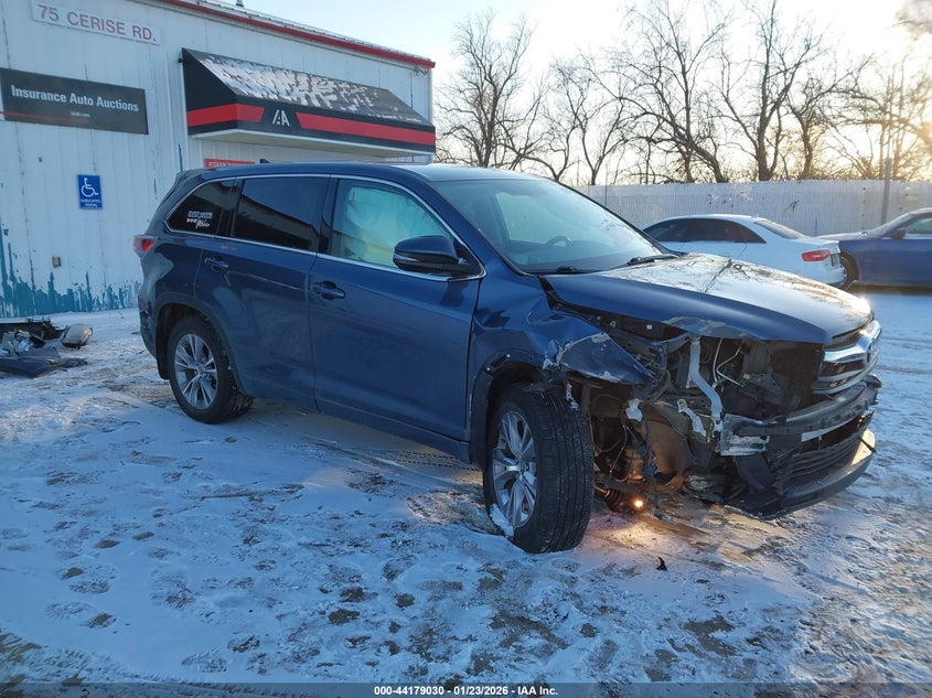 2016 Toyota Highlander Le Plus V6