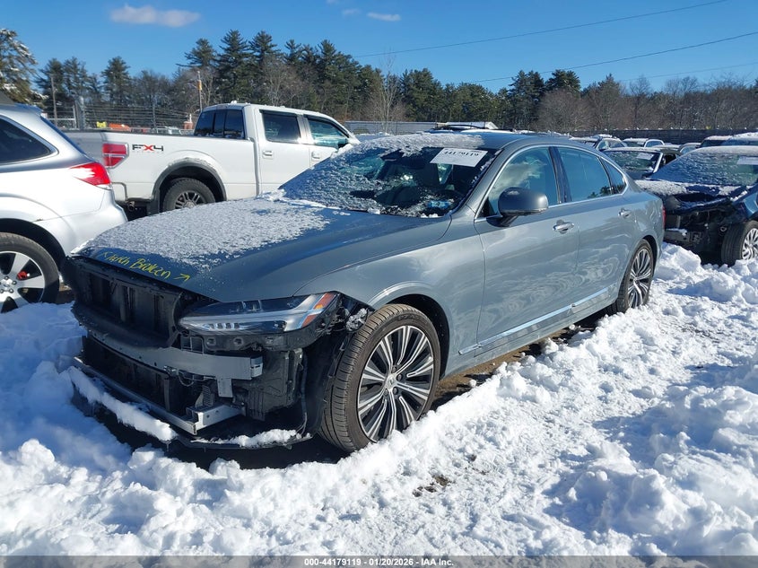2022 Volvo S90 B6 Inscription