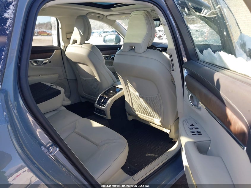 2022 Volvo S90 B6 Inscription VIN: LVY062ML9NP269250 Lot: 44179119
