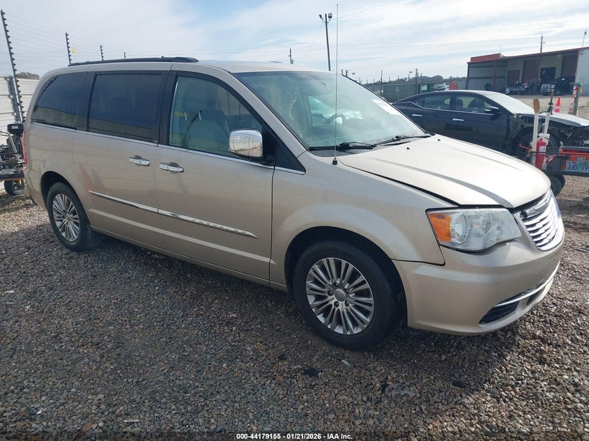 2013 Chrysler Town & Country Touring-L