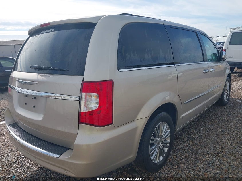 2013 Chrysler Town & Country Touring-L