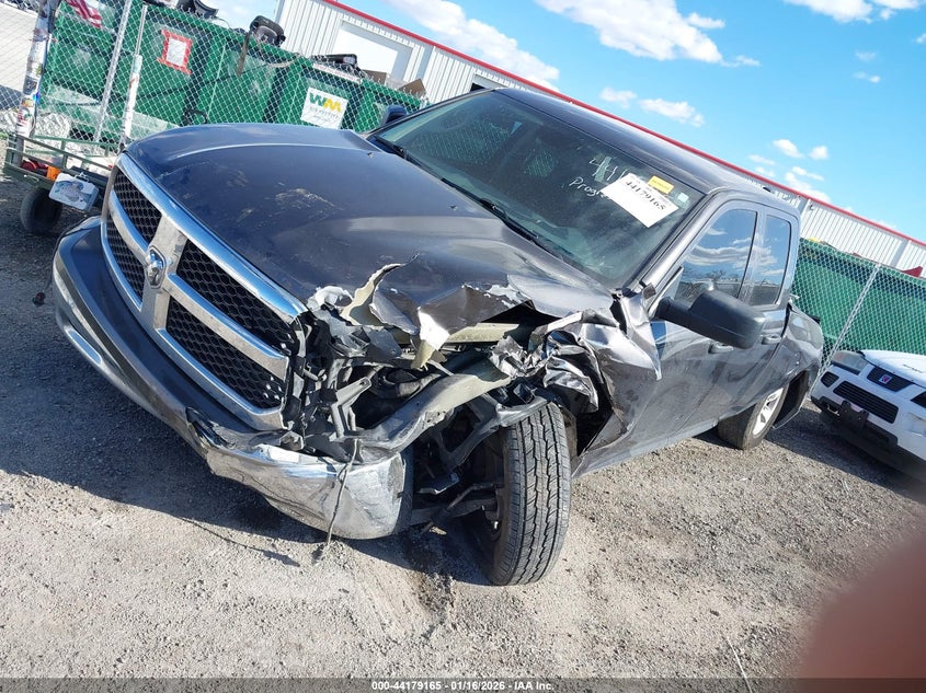 2019 RAM 1500 CLASSIC auction photo 2