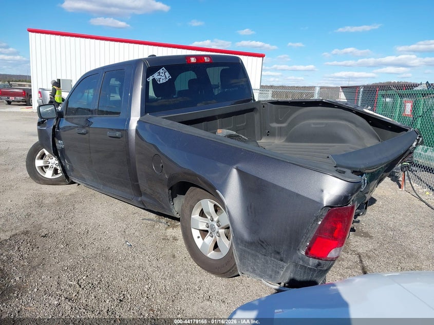 2019 RAM 1500 CLASSIC auction photo 3