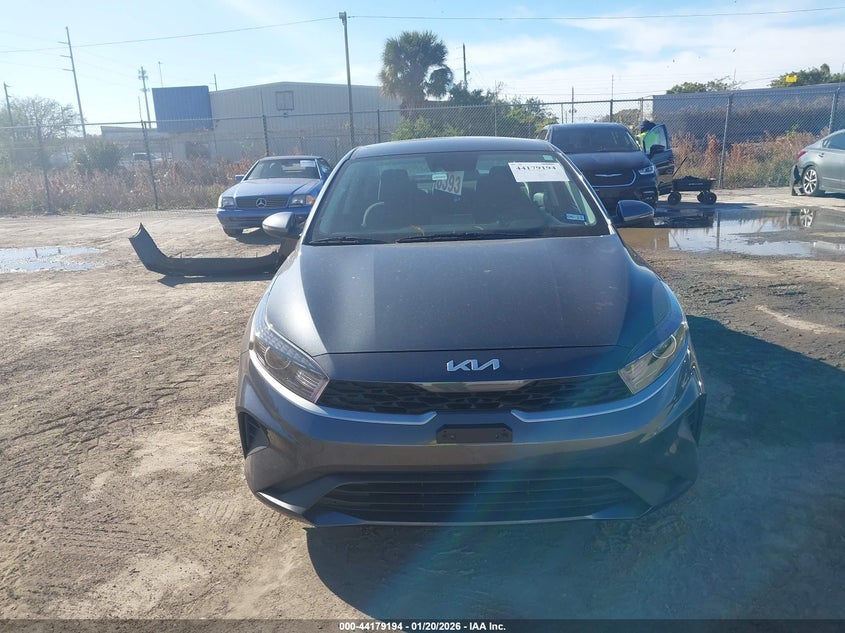 VIN 3KPF24ADXPE653272 2023 KIA FORTE LXS