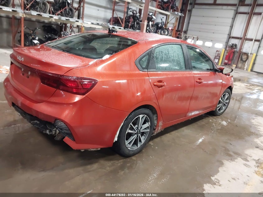 2023 Kia Forte Lxs