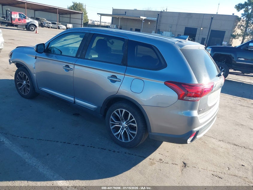 2017 Mitsubishi Outlander Se