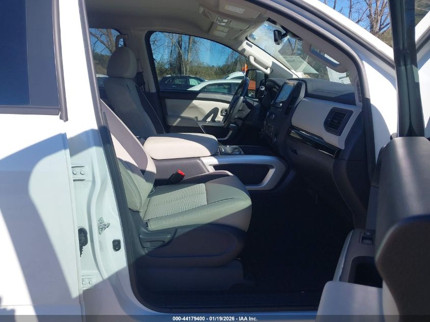 2024 Nissan Titan Sv 4X4