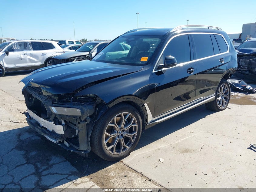 2025 BMW X7 xDrive40I