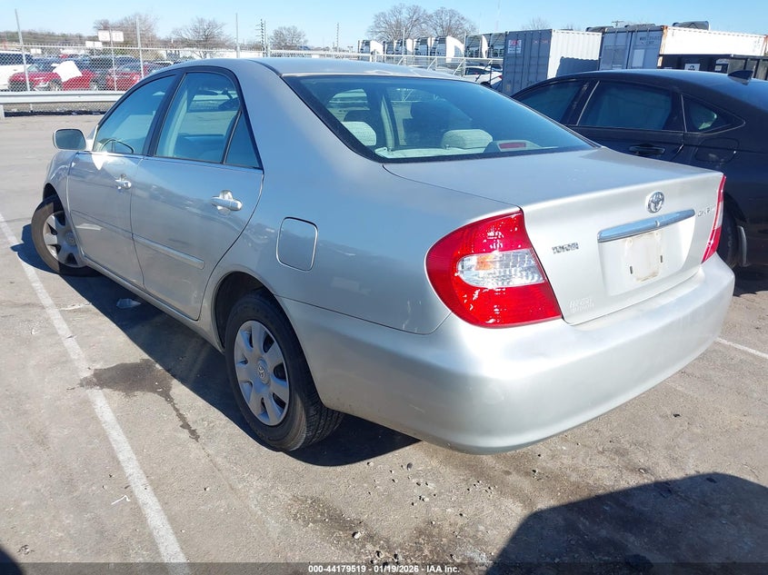 2004 Toyota Camry Le