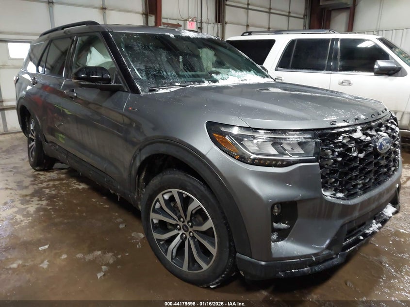 2025 Ford Explorer St-Line