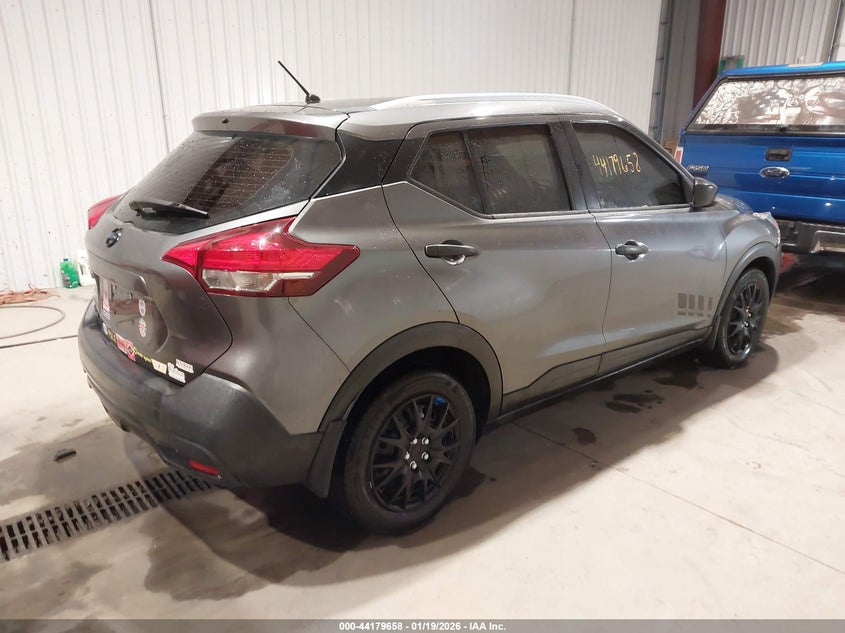 2018 Nissan Kicks S