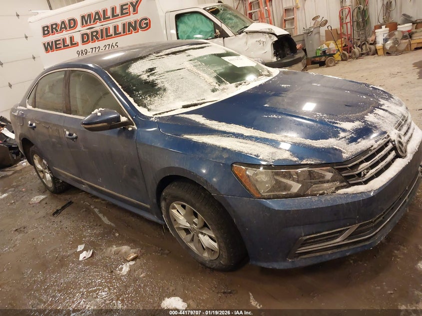 2016 Volkswagen Passat 1.8T S