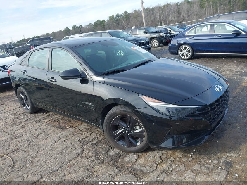 2023 Hyundai Elantra Sel