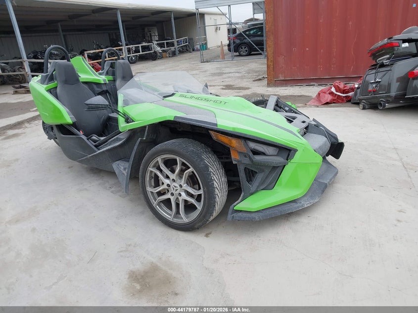 57XAAPHD0N8153009 POLARIS SLINGSHOT Photo 1