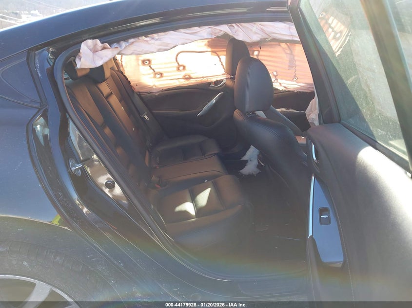 VIN JM1GL1W52H1124677 2017 MAZDA MAZDA6 GRAND TOURING