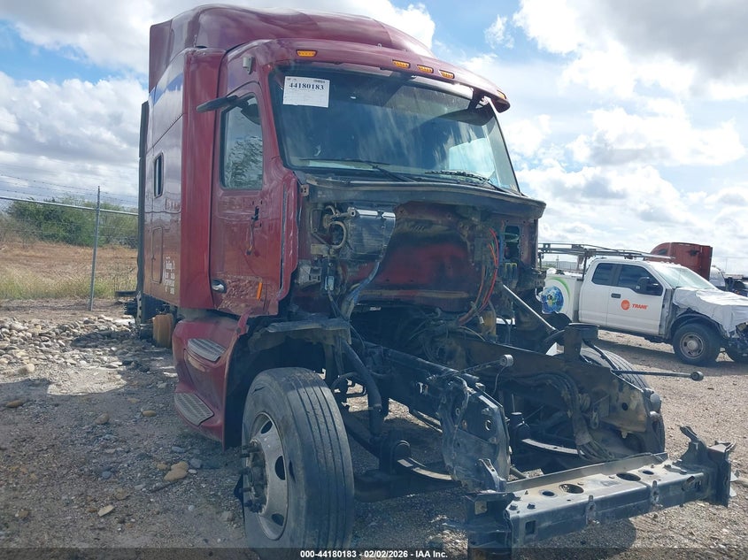 2015 PETERBILT 579 auction photo 1