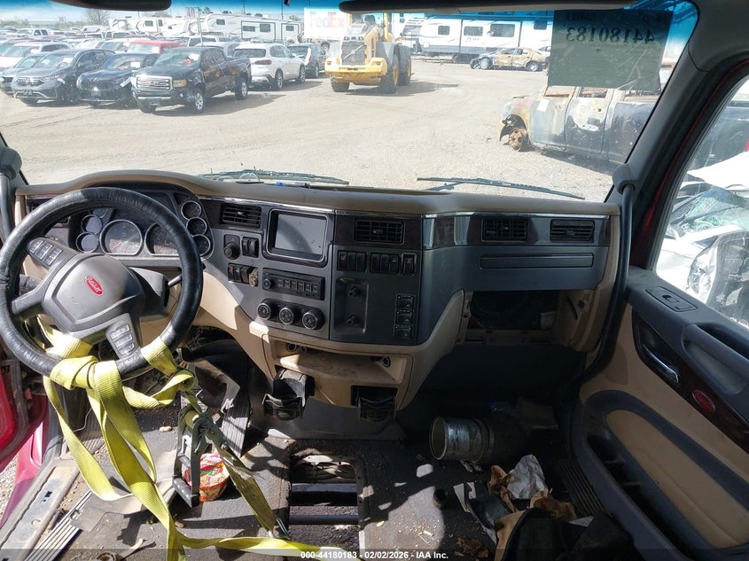 2015 PETERBILT 579 auction photo 7