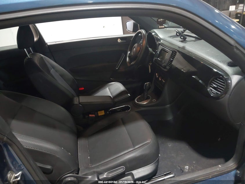 2017 Volkswagen Beetle #Pinkbeetle/1.8T Classic/1.8T S