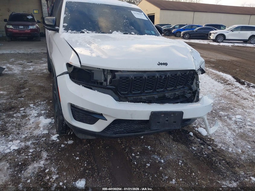 2023 JEEP GRAND CHEROKEE auction photo 6