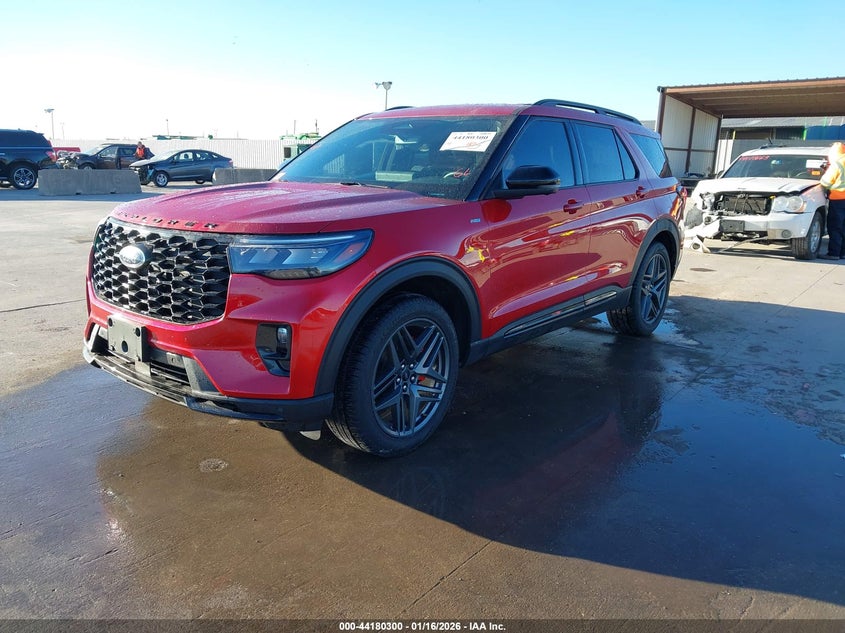 2025 Ford Explorer St-Line