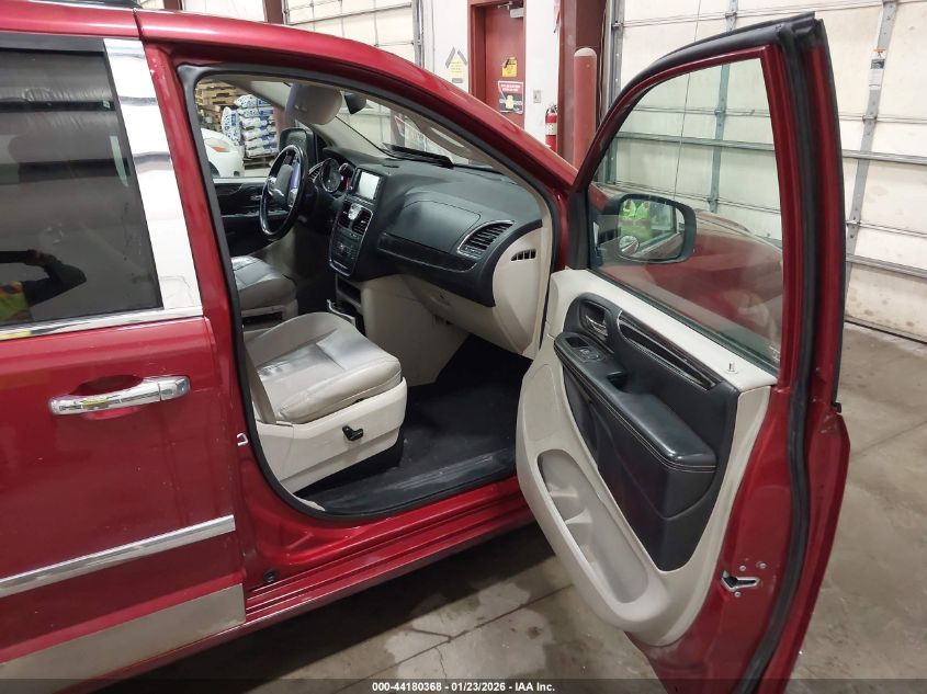 2012 Chrysler Town & Country Touring