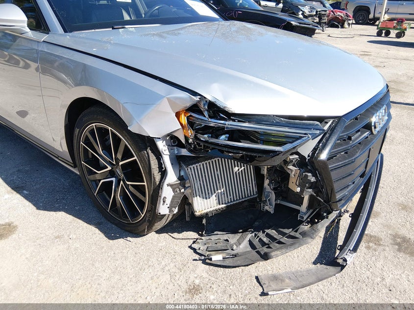 2020 Audi A8 L 55 Tfsi Quattro Tiptronic VIN: WAU8DAF8XLN015801 Lot: 44180403