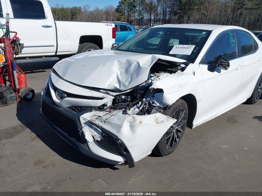 2022 Toyota Camry Se