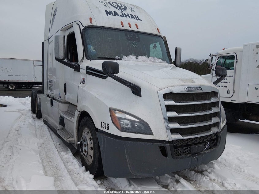 2021 FREIGHTLINER NEW CASCADIA 126