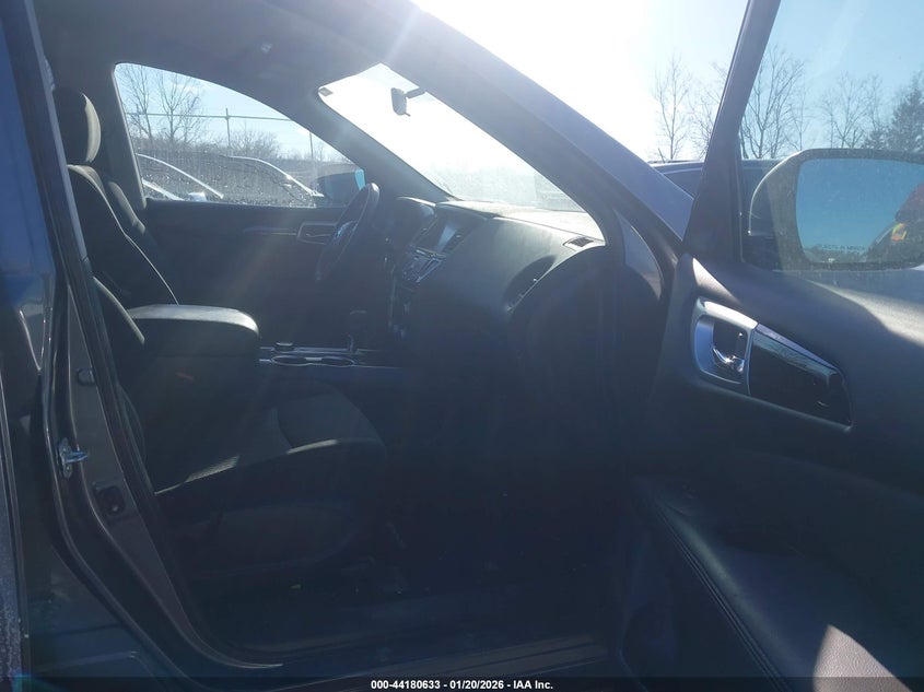 2020 Nissan Pathfinder S 4Wd