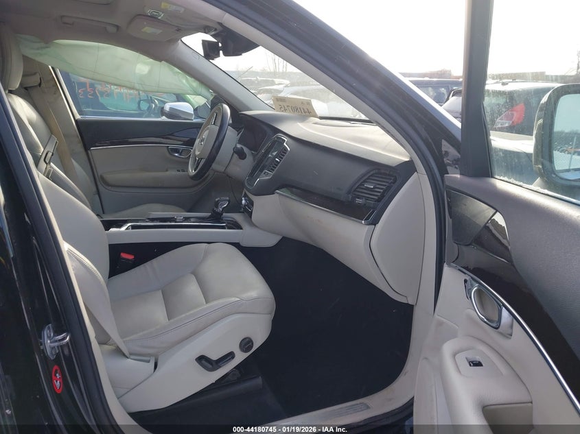 2019 Volvo Xc90 T5 Momentum