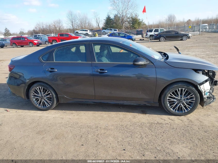 VIN 3KPF54AD0RE755965 2024 KIA FORTE GT-LINE