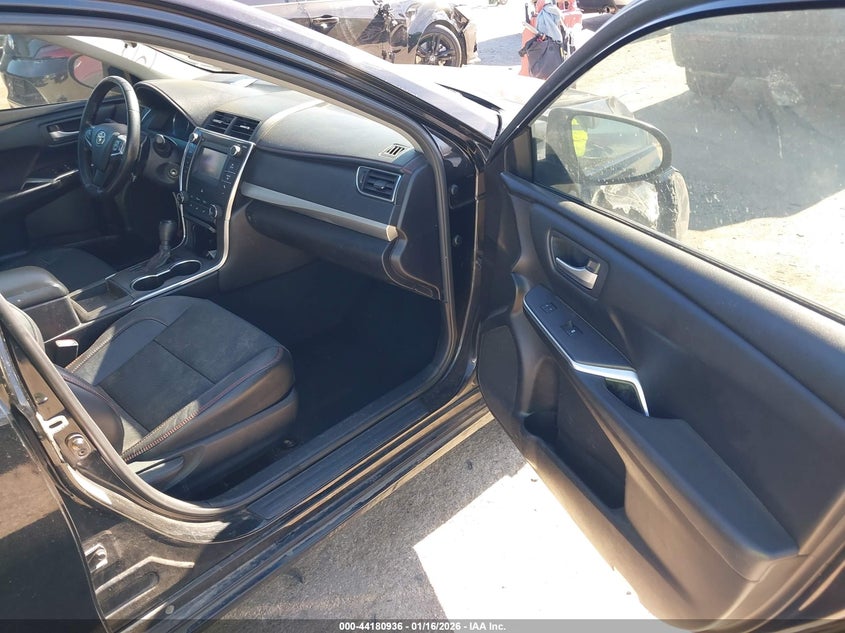 2016 Toyota Camry Se