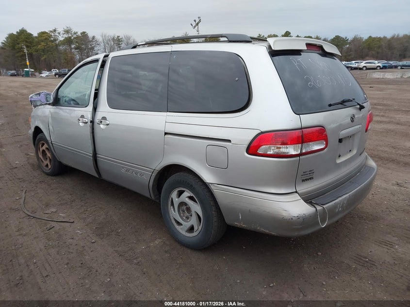 2002 Toyota Sienna Xle