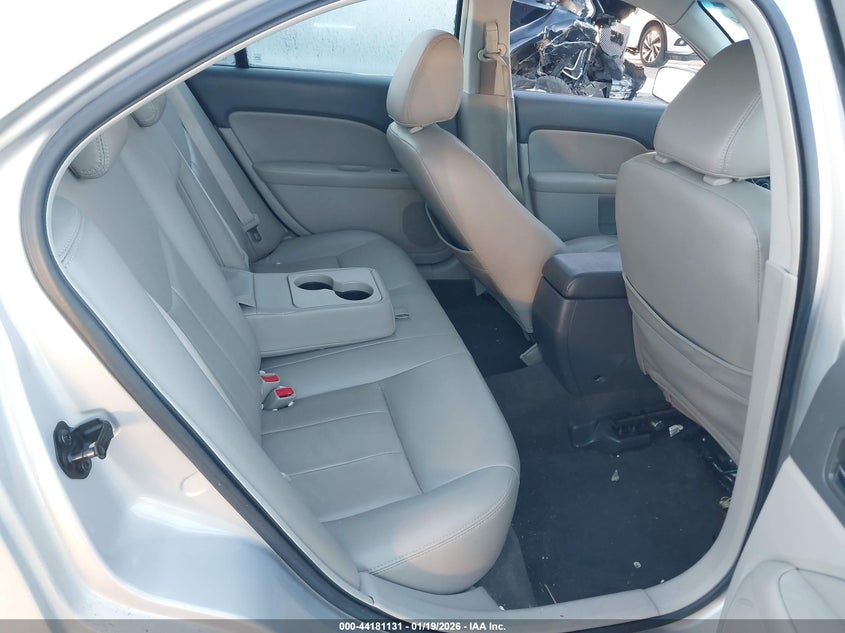 2010 Mercury Milan VIN: 3MEHM0HA6AR602812 Lot: 44181131