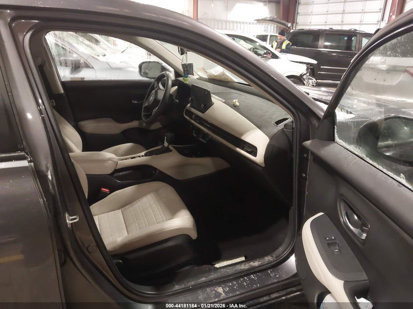 VIN 3CZRZ2H38PM702723 2023 HONDA HR-V AWD LX