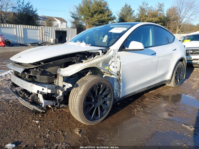 2021 Tesla Model Y Long Range Dual Motor All-Wheel Drive