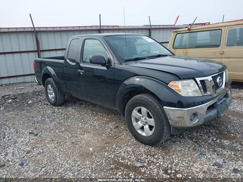 NISSAN FRONTIER SE
