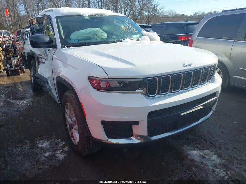 2021 Jeep Grand Cherokee L Laredo 4X4