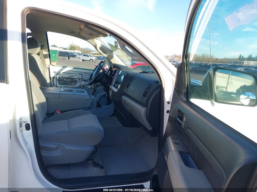 2011 Toyota Tundra Grade 5.7L V8