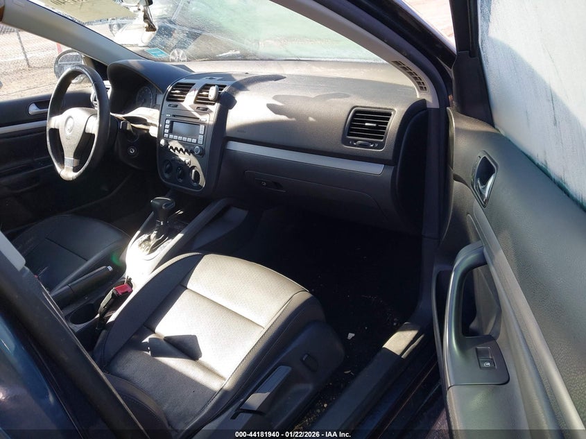 2009 Volkswagen Jetta Se/Sel