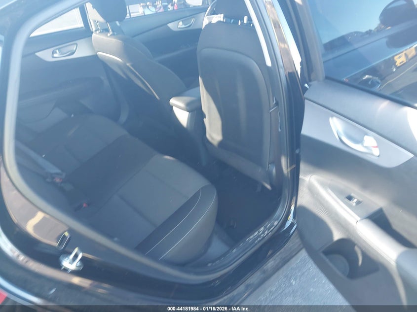 VIN 3KPF24ADXRE719449 2024 KIA FORTE LXS