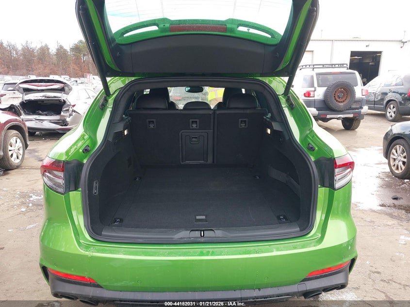 2023 Maserati Levante Modena VIN: ZN661YUM9PX413716 Lot: 44182031
