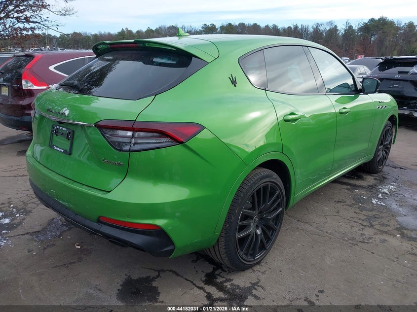 Vin: zn661yum9px413716, lot: 44678022, maserati levante modena 20234