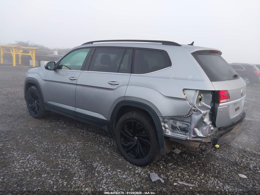 2022 Volkswagen Atlas 2.0T Se W/Technology