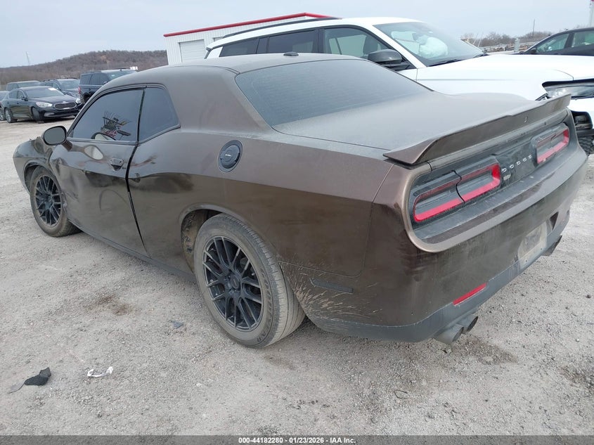 Vin: 2c3cdzag0jh236053, lot: 44678271, dodge challenger sxt 20183