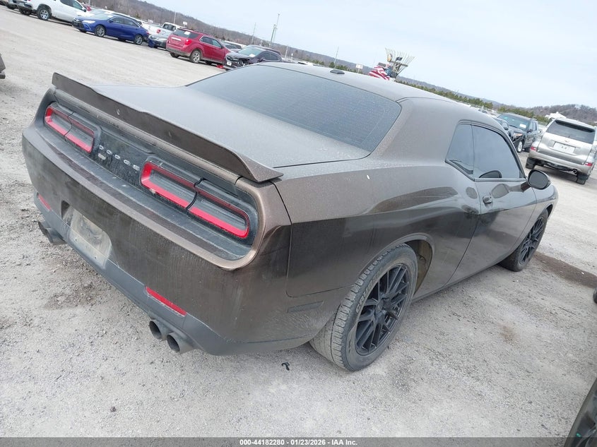 Vin: 2c3cdzag0jh236053, lot: 44678271, dodge challenger sxt 20184